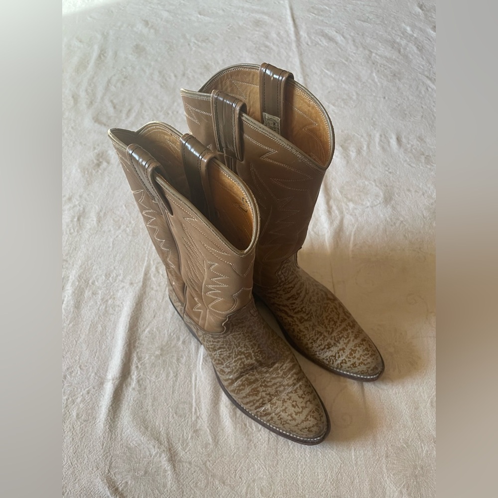 VINTAGE NOCONA Western Boots - Picture 2 of 8